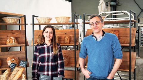 Suzy Dionisio Pichot et Benoît Hournon ont repris la boulangerie bio Terra Maïr il y a un an. © Terra Maïr Suzy Dionisio Pichot et Benoît Hournon ont repris la boulangerie bio Terra Maïr il y a un an. © Terra Maïr